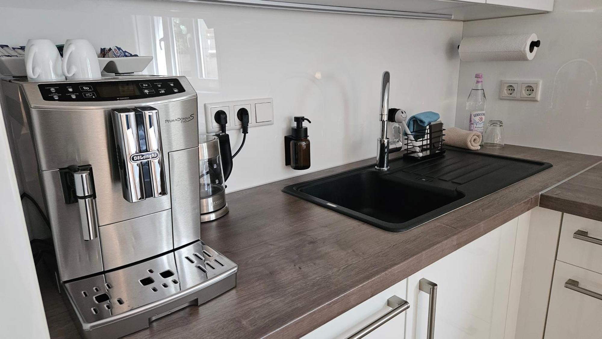 Enny Suite Apartment Im Schoenen Rheinland Ломар Экстерьер фото