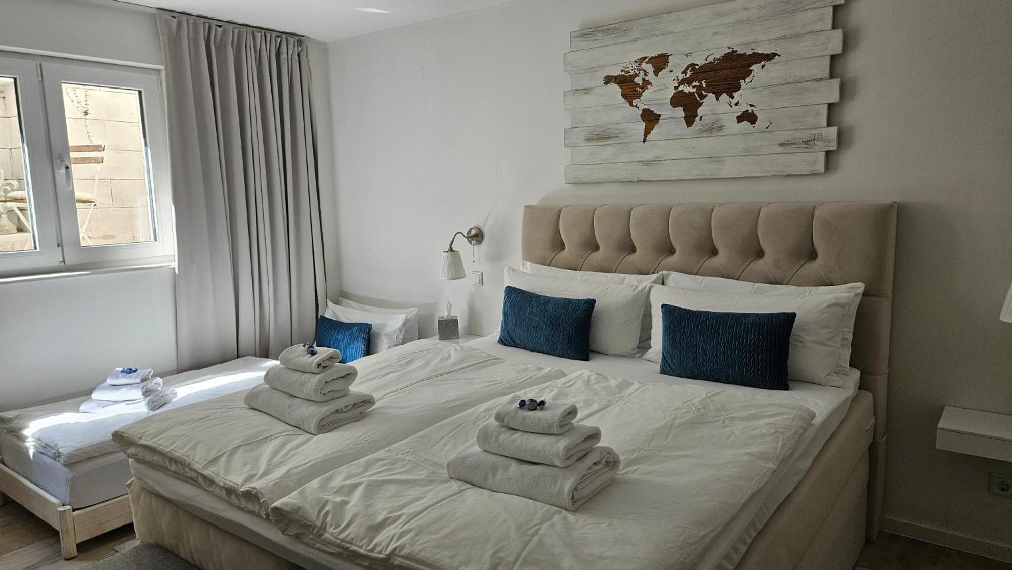 Enny Suite Apartment Im Schoenen Rheinland Ломар Экстерьер фото