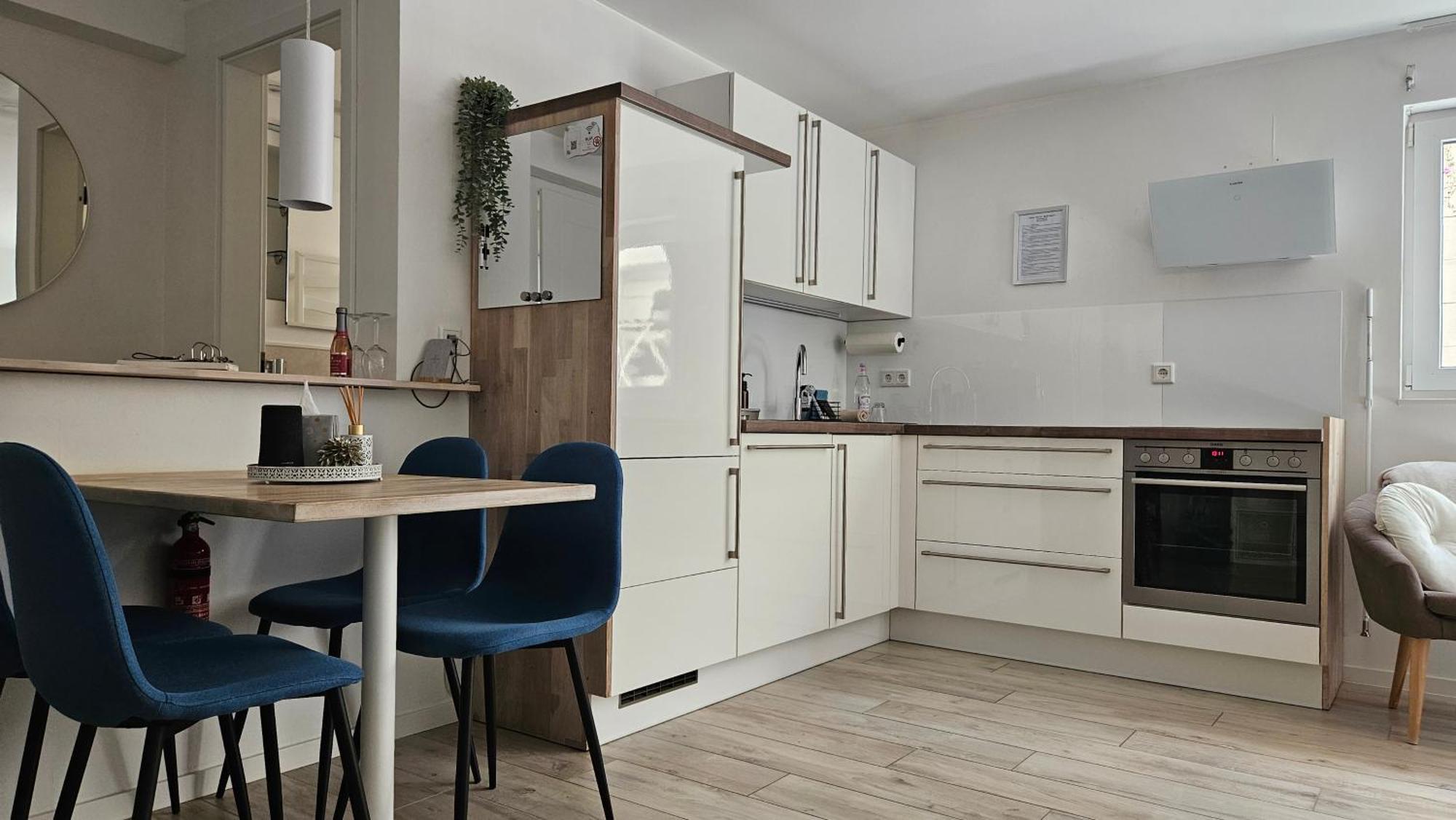 Enny Suite Apartment Im Schoenen Rheinland Ломар Экстерьер фото
